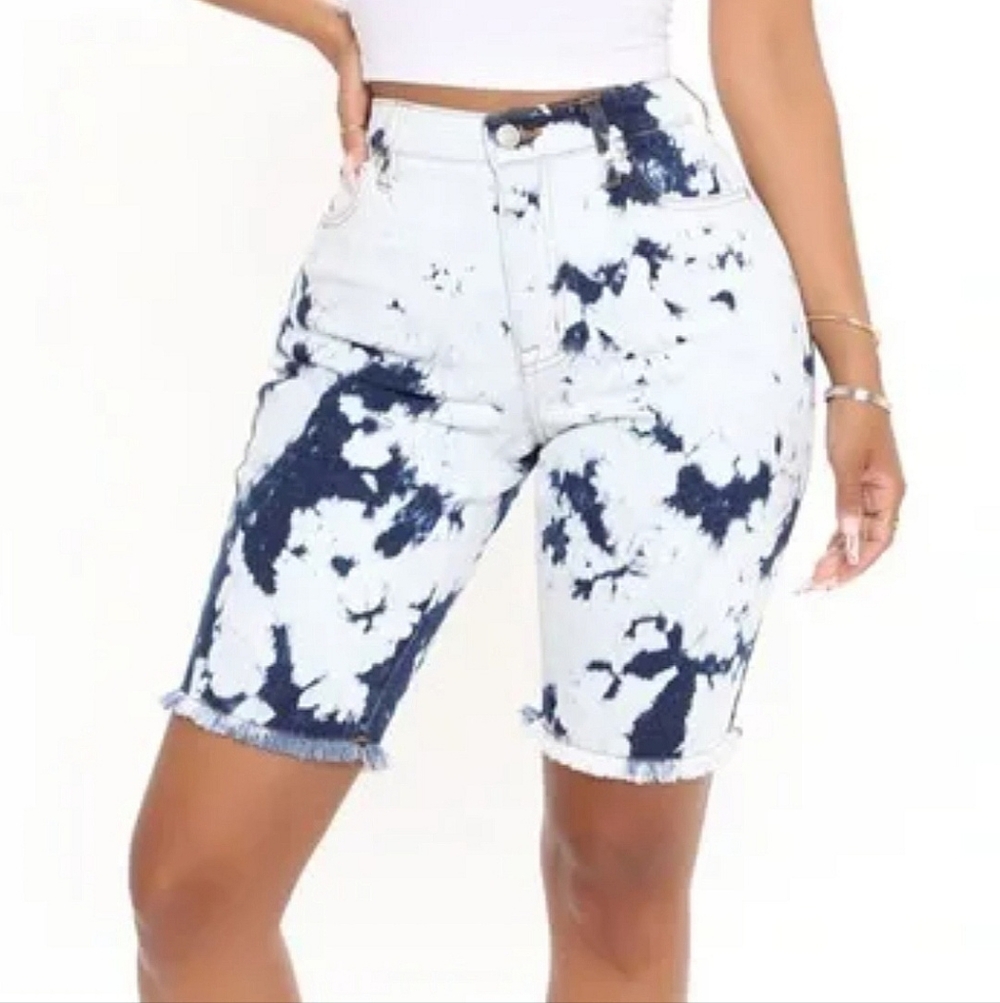 Fashion Nova Faded Jean Shorts - Picture 1 of 5